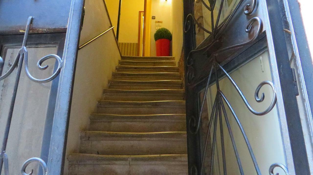 Hotel San Salvador Basic & Local 2 Stars Hotel Venedig Exteriör bild