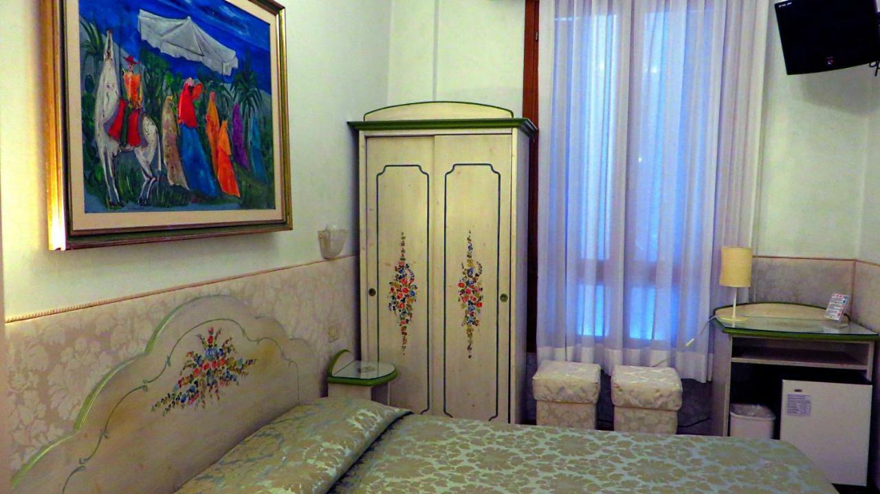 Hotel San Salvador Basic & Local 2 Stars Hotel Venedig Exteriör bild