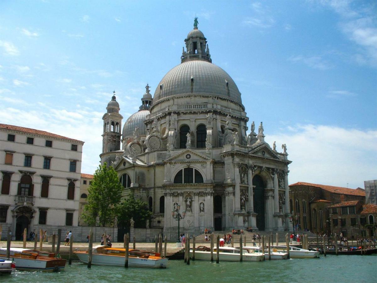 Hotel San Salvador Basic & Local 2 Stars Hotel Venedig Exteriör bild