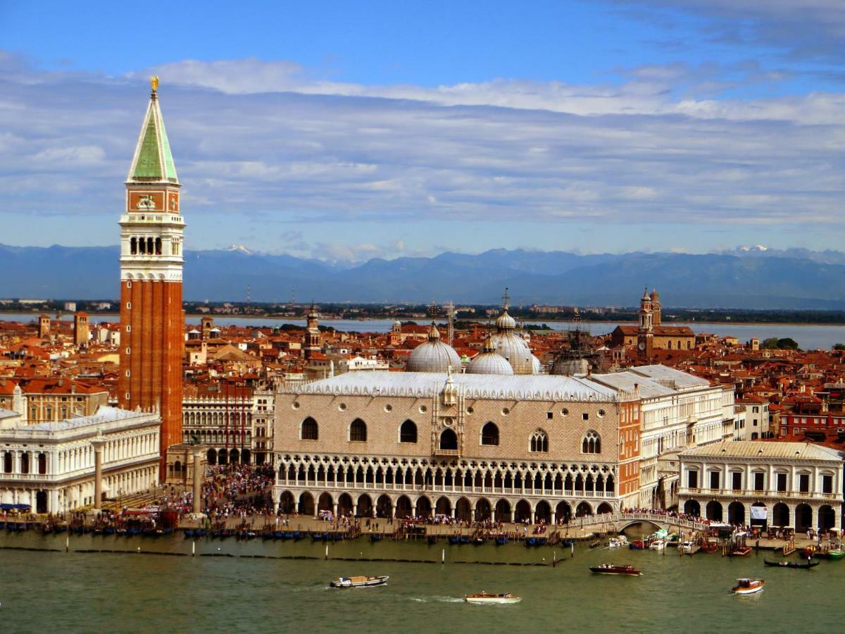 Hotel San Salvador Basic & Local 2 Stars Hotel Venedig Exteriör bild
